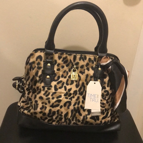 Time and Tru Handbags - Time and Tru Leopard Print Women's Bag With 3 Interior Compartments And Twillie